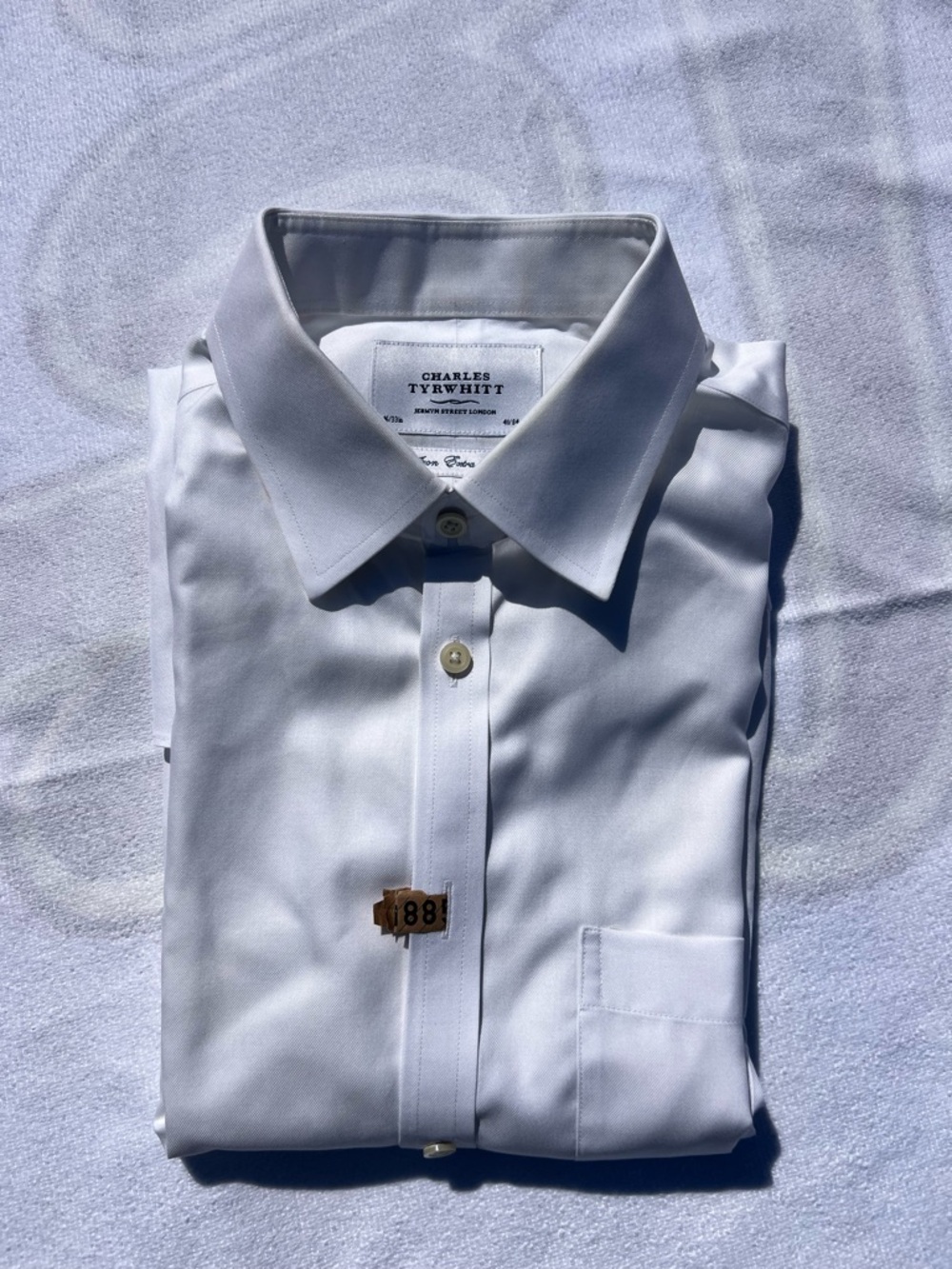 Charles Tyrwhitt White Men's Dress Shirt - Spread Collar - Picture 8 of 9
